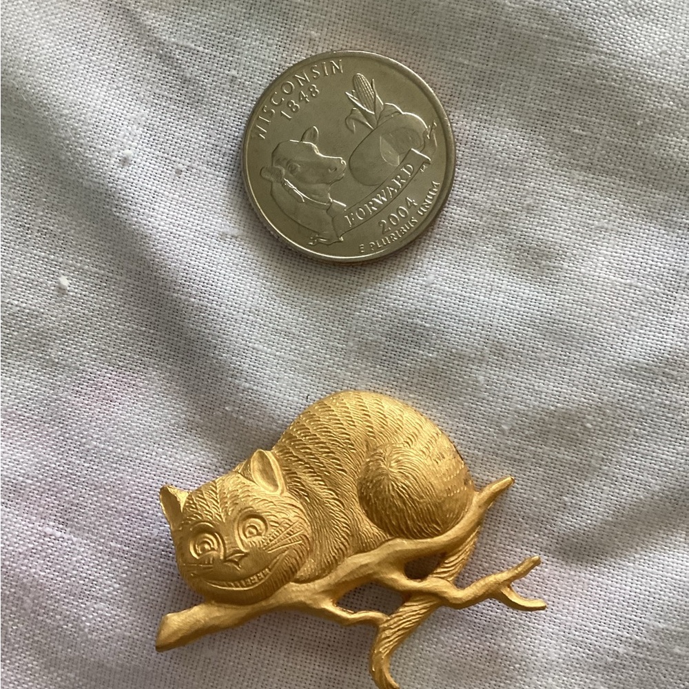 C & G 1991 Cheshire Cat Pin - Picture 3 of 3